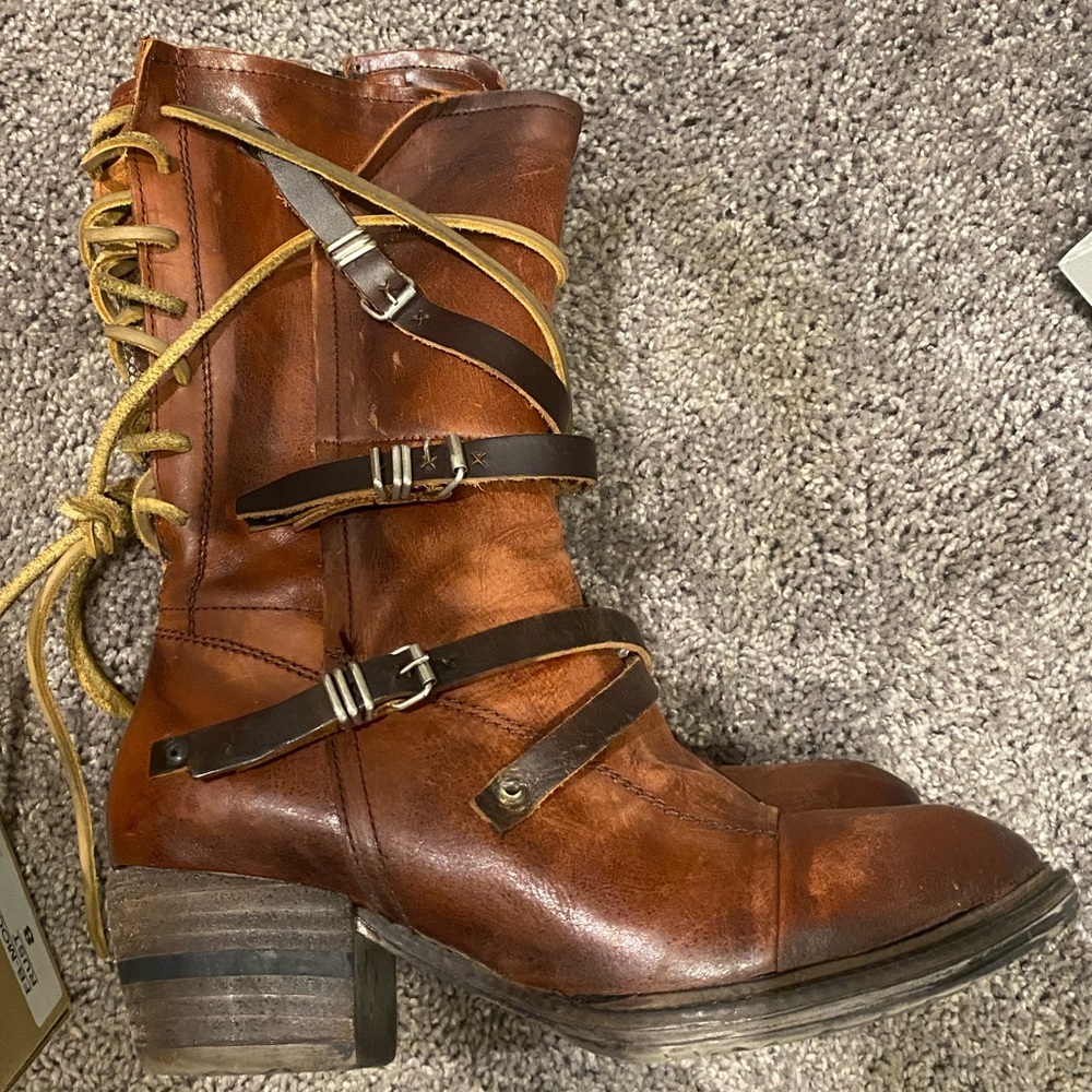 Freebird Moon RUST SZ 8